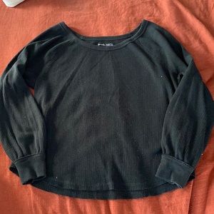 Abercrombie & Fitch black waffle long sleeve size large
